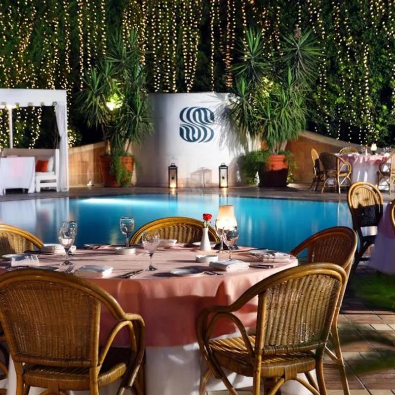 Cafe for sale with an area of 1500 meters in Ataqah Cafe for sale with an area of 1500 meters in Ataqah