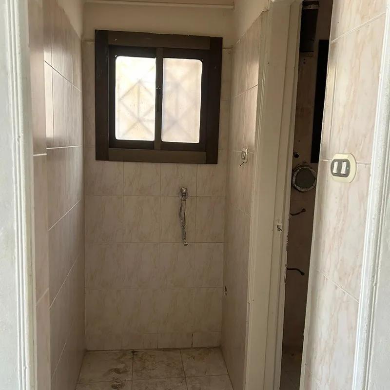 شقة للبيع بمساحة 134 متر و غرفتان في الغربية - كل الصور