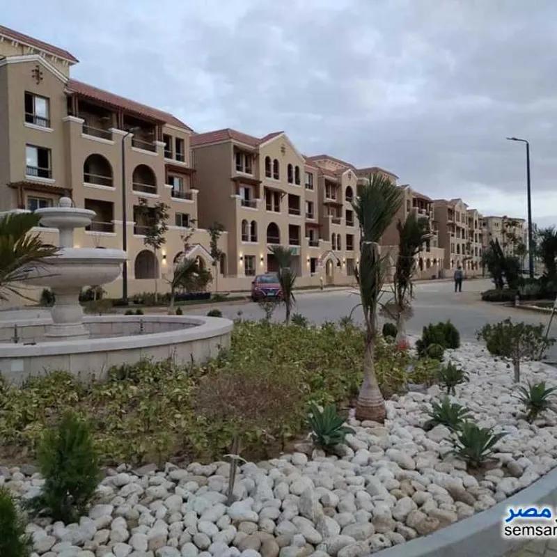 شقة للبيع بمساحة 125 متر و غرفتان في القاهرة شقة للبيع بمساحة 125 متر و غرفتان في القاهرة