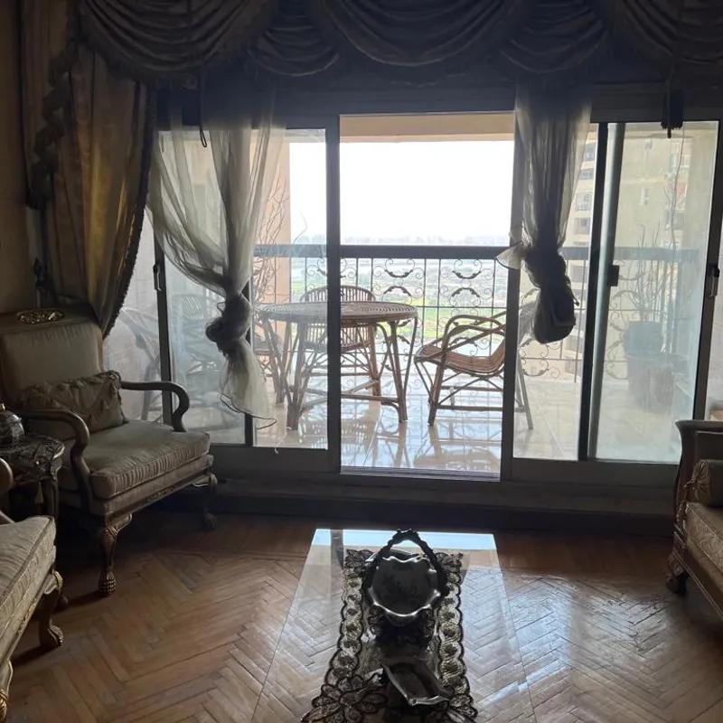 شقة للبيع بمساحة 200 متر و 3 غرف في المعادى القاهرة شقة للبيع بمساحة 200 متر و 3 غرف في المعادى القاهرة