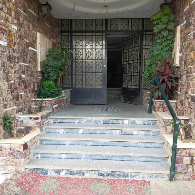 Apartment for sale with an data.area 200 meters and 3 data.rooms in Waily Cairo