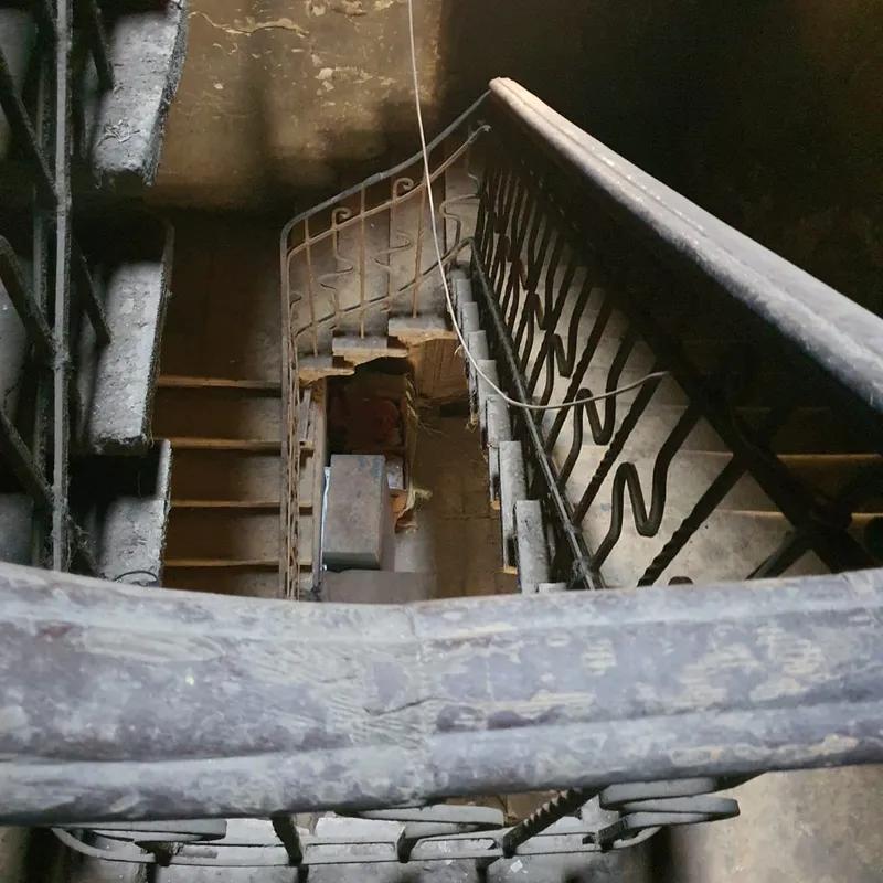 Building for sale with an data.area 315 meters and 12 data.rooms in Waily Cairo