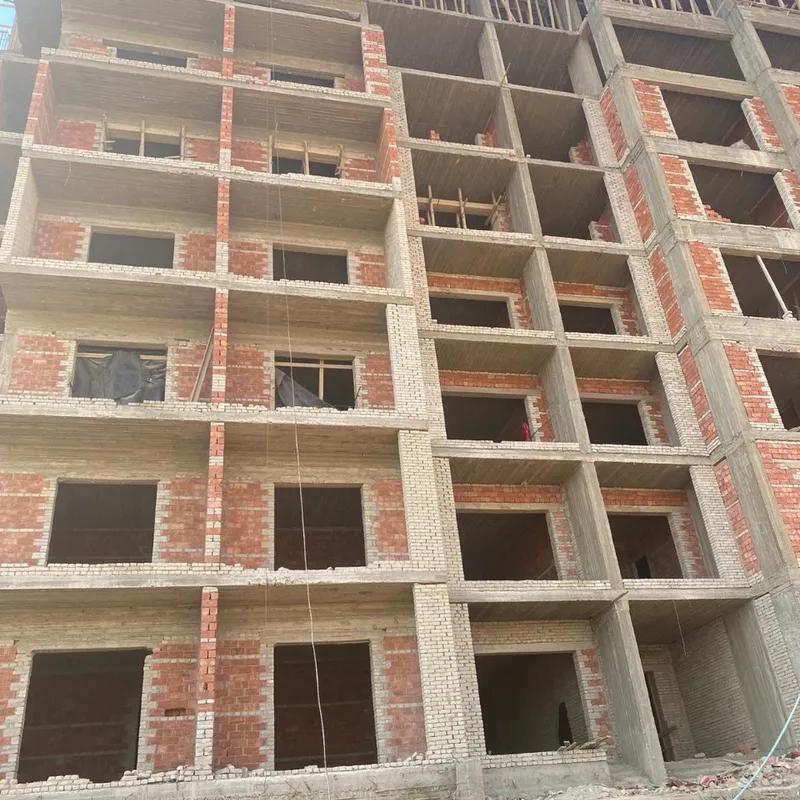 شقة للبيع بمساحة 4,500,000 متر و 4 غرف في الشرابية القاهرة