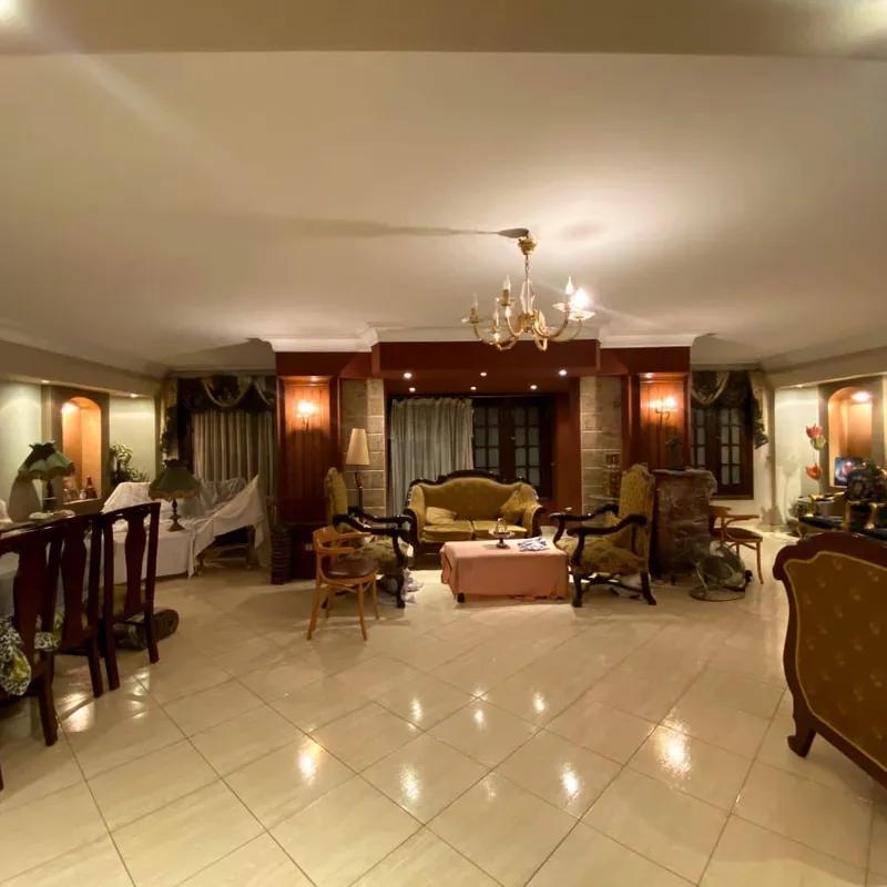 شقة للبيع بمساحة 280 متر و 3 غرف في النزهة القاهرة - صورة 3