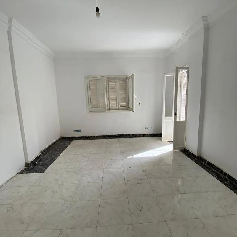 شقة للبيع بمساحة 275 متر و 4 غرف في مدينة نصر القاهرة - صورة 3