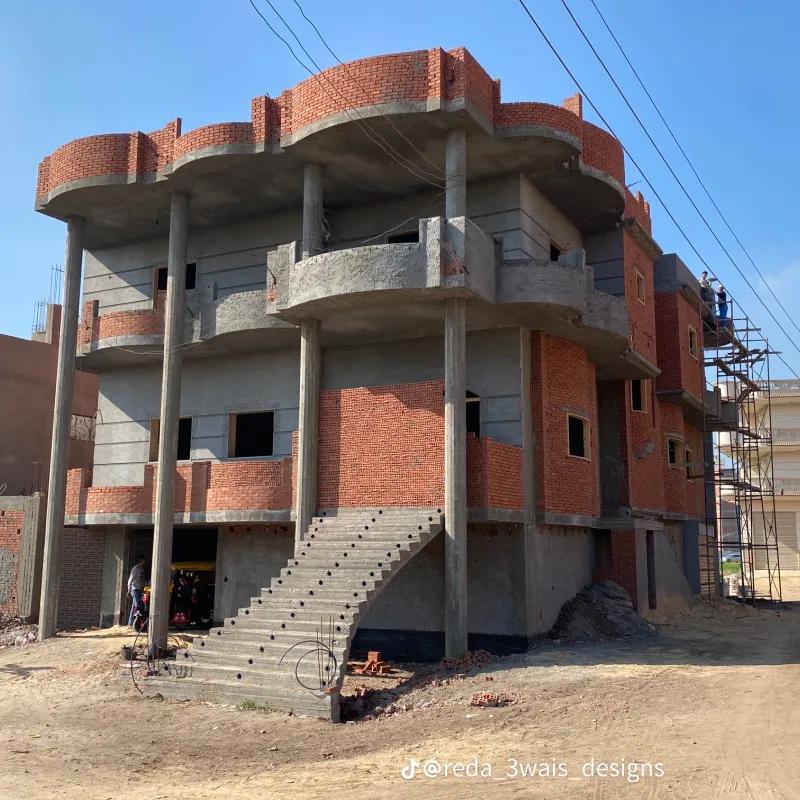 Warehouse for sale with an area of 5000 meters in Quesna