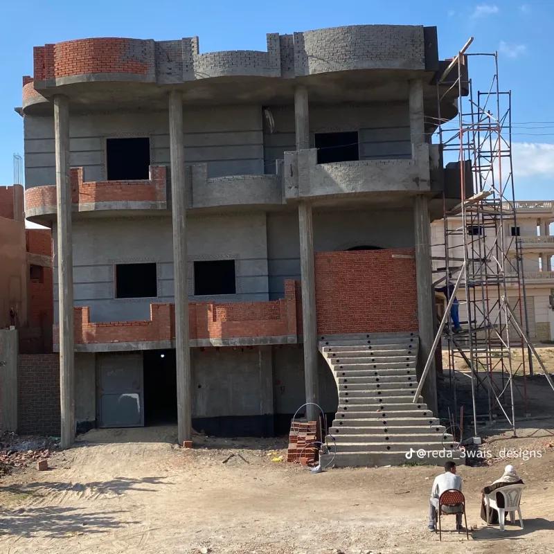 Warehouse for sale with an area of 5000 meters in Quesna