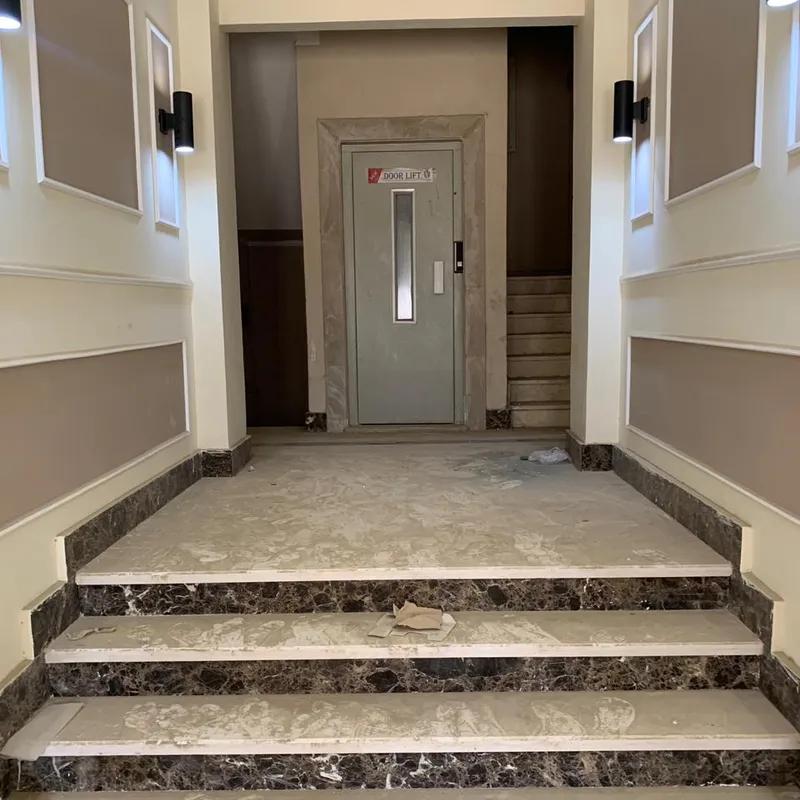 شقة للبيع بمساحة 200 متر و 3 غرف في التجمع الخامس القاهرة - صورة 3