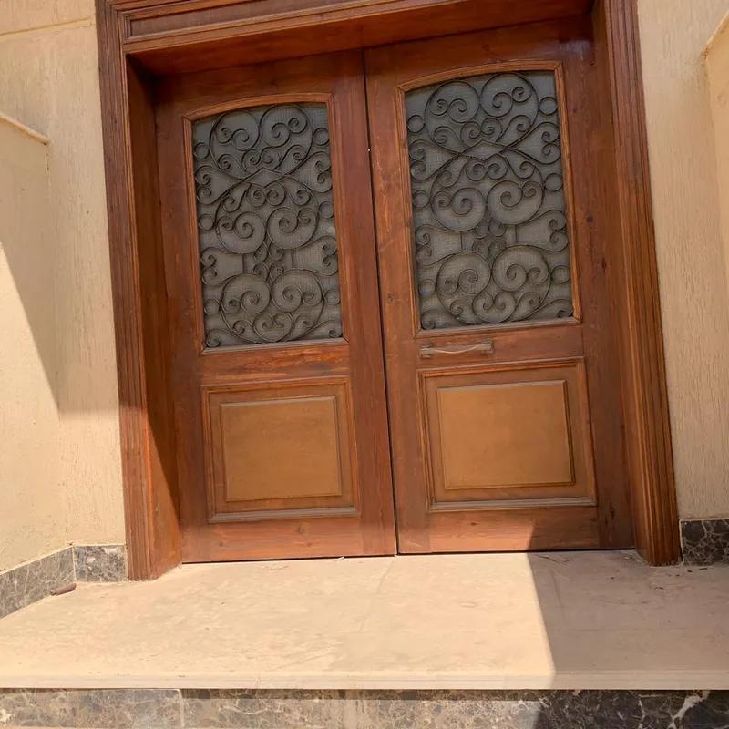 شقة للبيع بمساحة 200 متر و 3 غرف في التجمع الخامس القاهرة - صورة 4