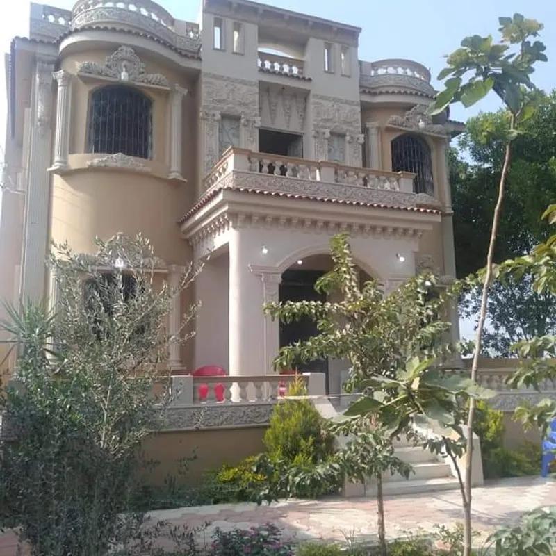 Apartment with garden for sale with an data.area 600 meters and 5 data.rooms in Fayoum - All Images