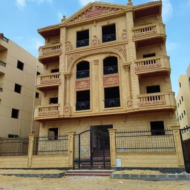 Apartment with garden for sale with an data.area 140 meters and 3 data.rooms in Ismailia - Image 3