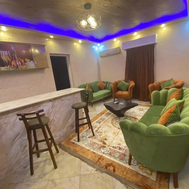 شقة للايجار اليومي بمساحة 200 متر و غرفتان في الجيزة شقة للايجار اليومي بمساحة 200 متر و غرفتان في الجيزة