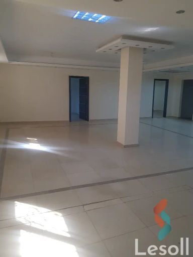 Apartment with garden for monthly rent with an data.area 550 meters and 9 rooms in 1st Settlement Cairo