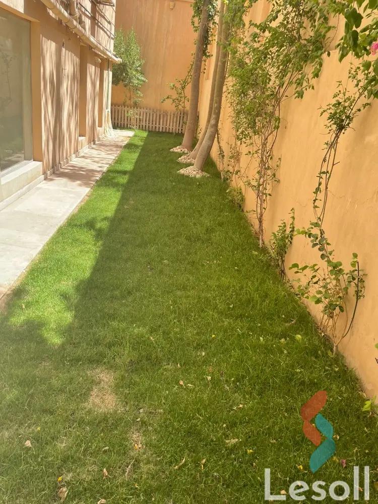 شقة بحديقة للبيع بمساحة 210 متر و 3 غرف في التجمع الاول القاهرة