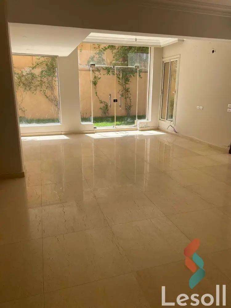 شقة بحديقة للبيع بمساحة 210 متر و 3 غرف في التجمع الاول القاهرة