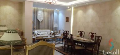 شقة بحديقة للبيع بمساحة 210 متر و 3 غرف في التجمع الاول القاهرة