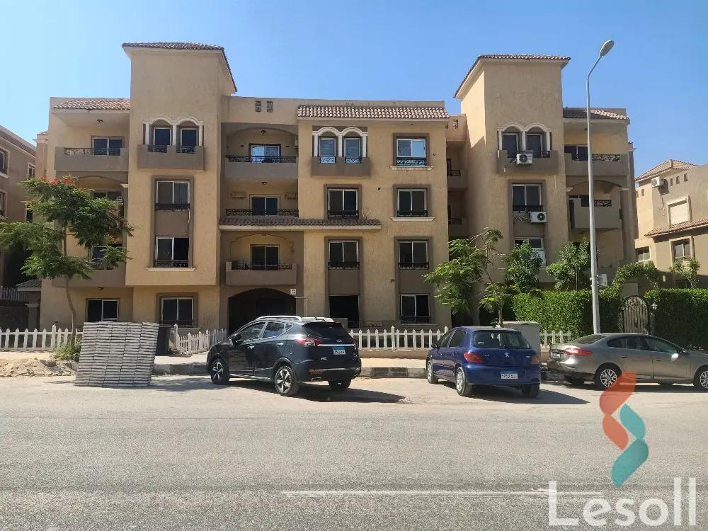شقة بحديقة للبيع بمساحة 120 متر و غرفتان في الشيخ زايد الجيزة
