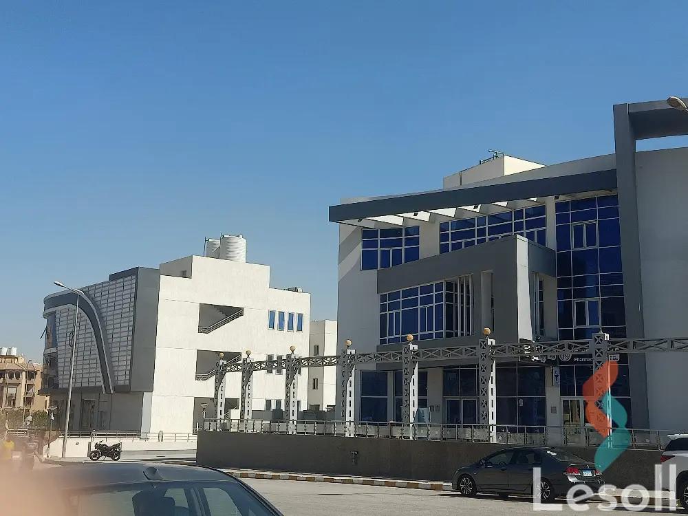 شقة بحديقة للبيع بمساحة 120 متر و غرفتان في الشيخ زايد الجيزة