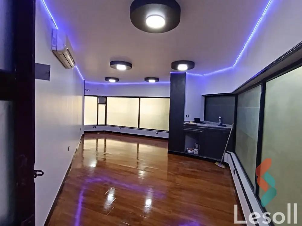 Office for sale with an area of 32 meters and 1 rooms in October 6 Giza
