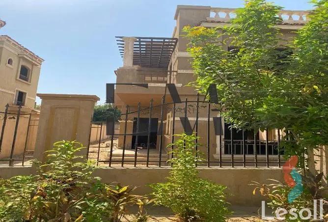 Twin house for sale with an area 320 meters and 6 rooms in New Cairo Cairo