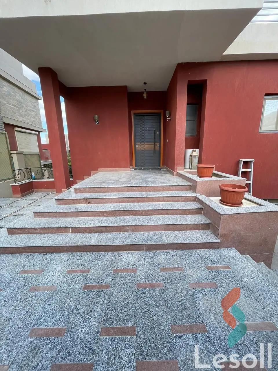 Twin house for sale with an area 460 meters and 4 rooms in Cheikh Zayed Giza Twin house for sale with an area 460 meters and 4 rooms in Cheikh Zayed Giza
