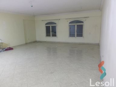 Apartment with garden for monthly rent with an area 175 meters and 3 rooms in Faisal Giza