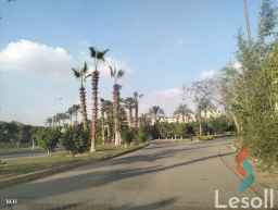 شقه ارضي بجاردن بكومباوند ضاحيه النخيل بالشروق