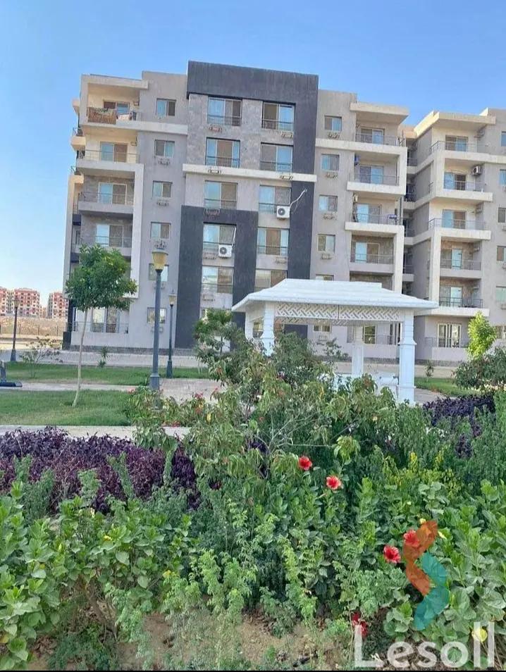 Apartment with garden for sale with an area 100 meters and 2 room in New Cairo Cairo