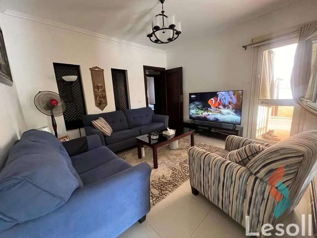 شقة بحديقة للبيع بمساحة 153 متر و 3 غرف في مدينة الشروق القاهرة