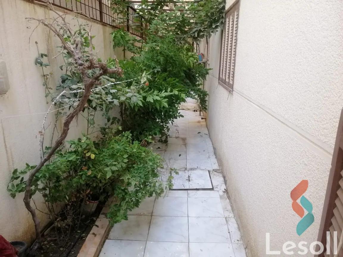 Apartment for sale with an area 66 meters and 1 room in Shubra Cairo