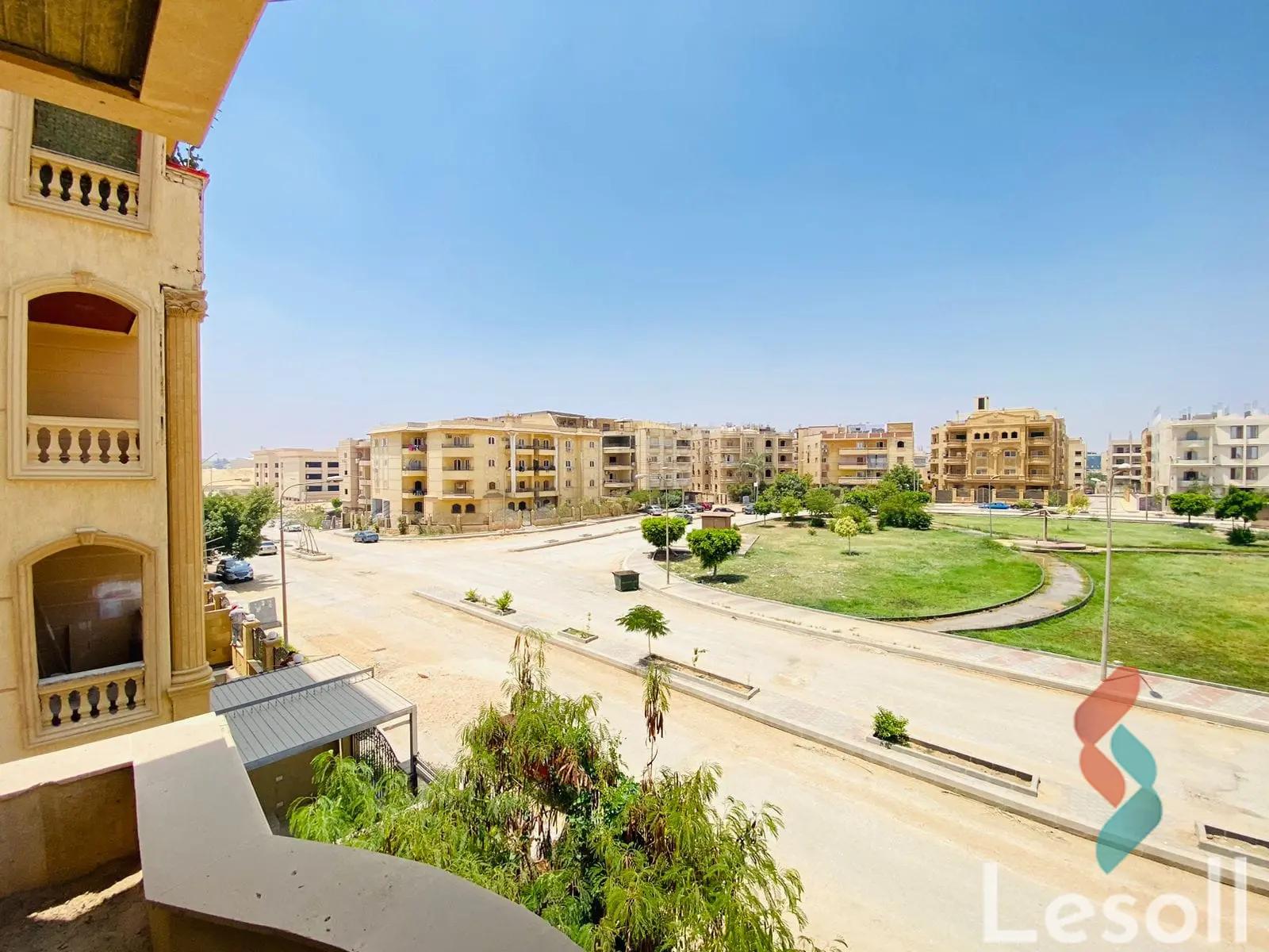 Apartment for sale with an area 160 meters and 3 rooms in Obour Qaliubiya - Image 3