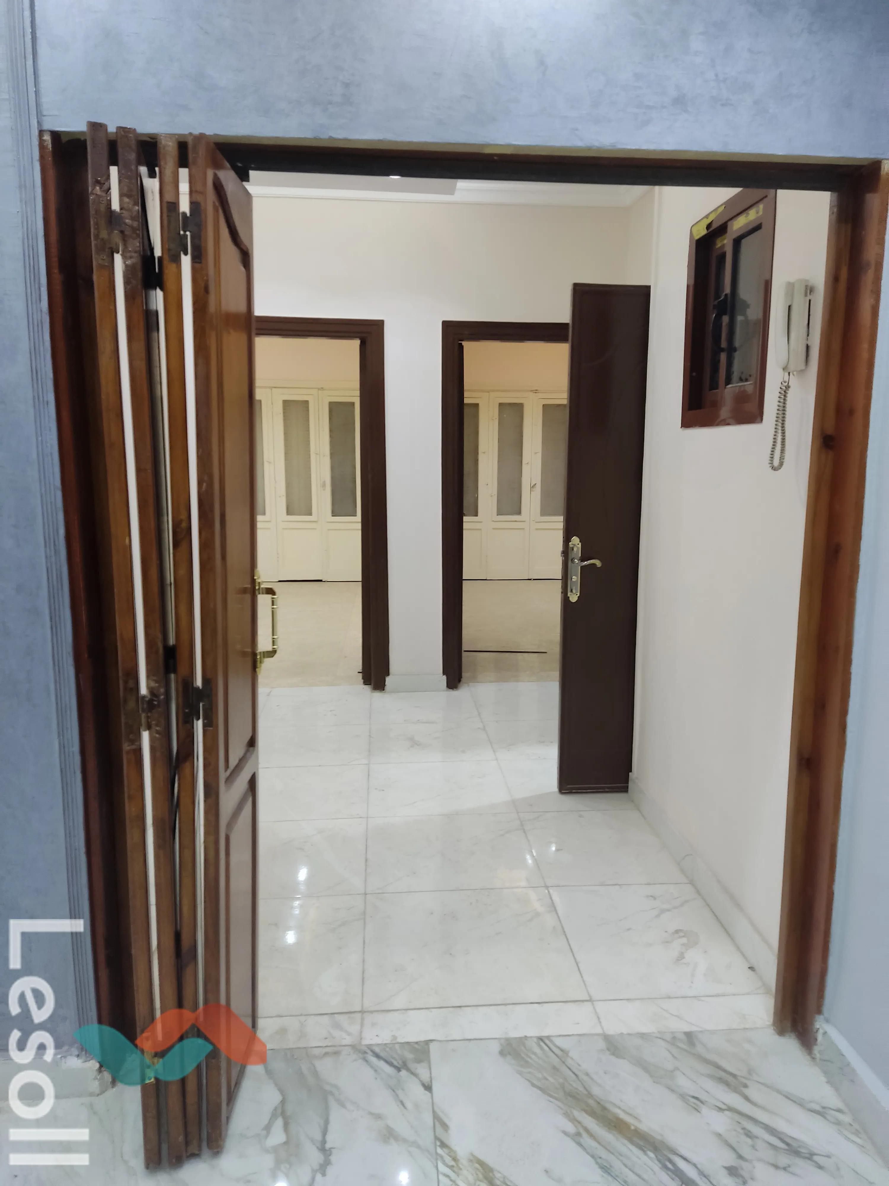 شقق فندقية للايجار الشهري بمساحة 300 متر و 3 غرف في المهندسين الجيزة - صورة 4