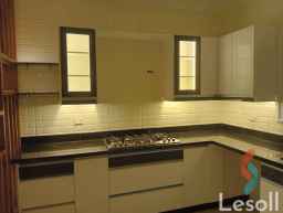 شقة أمام مول العرب والممشي السياحي للبيع