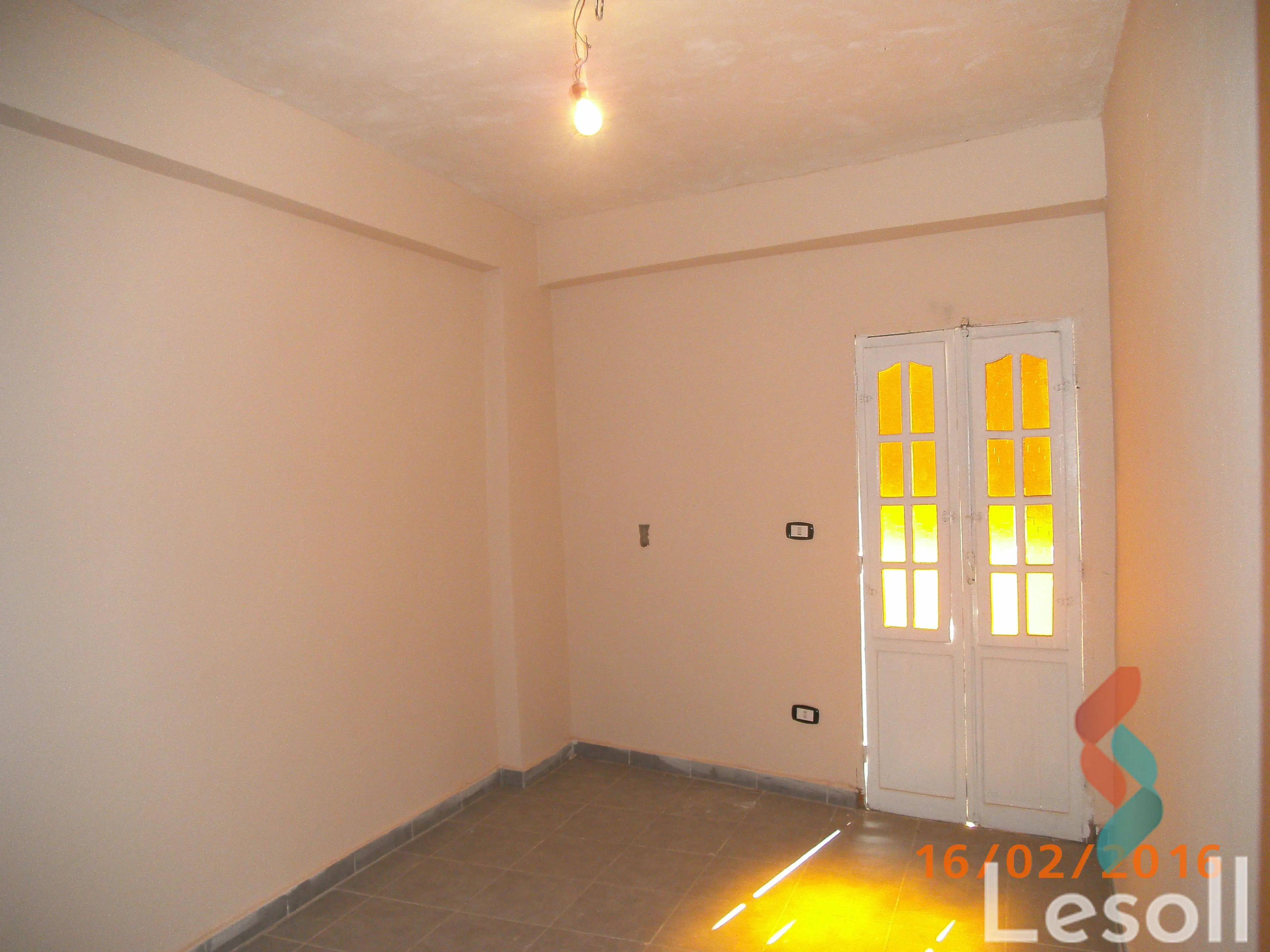Building for sale with an area 100 meters and 3 rooms in Khosous Qaliubiya - Image 4