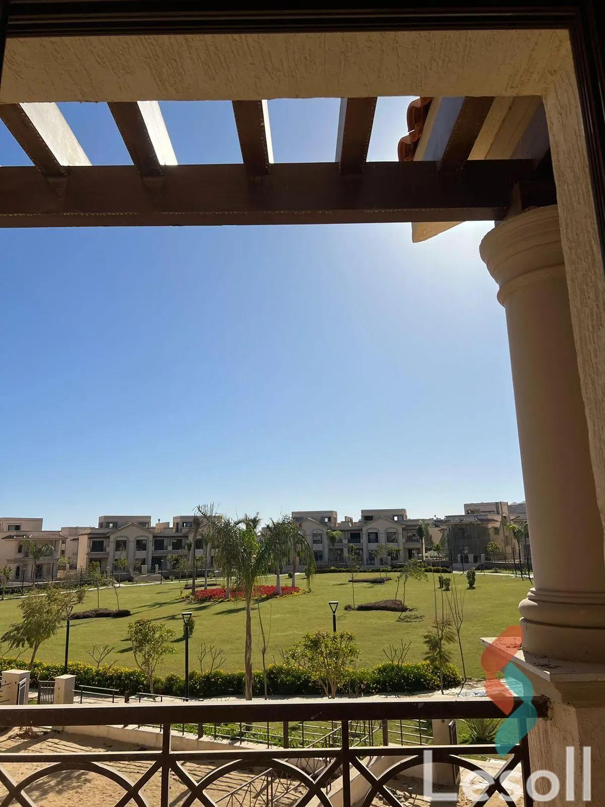 تاون هاوس للبيع بمساحة 327 متر و 4 غرف في مدينتي القاهرة