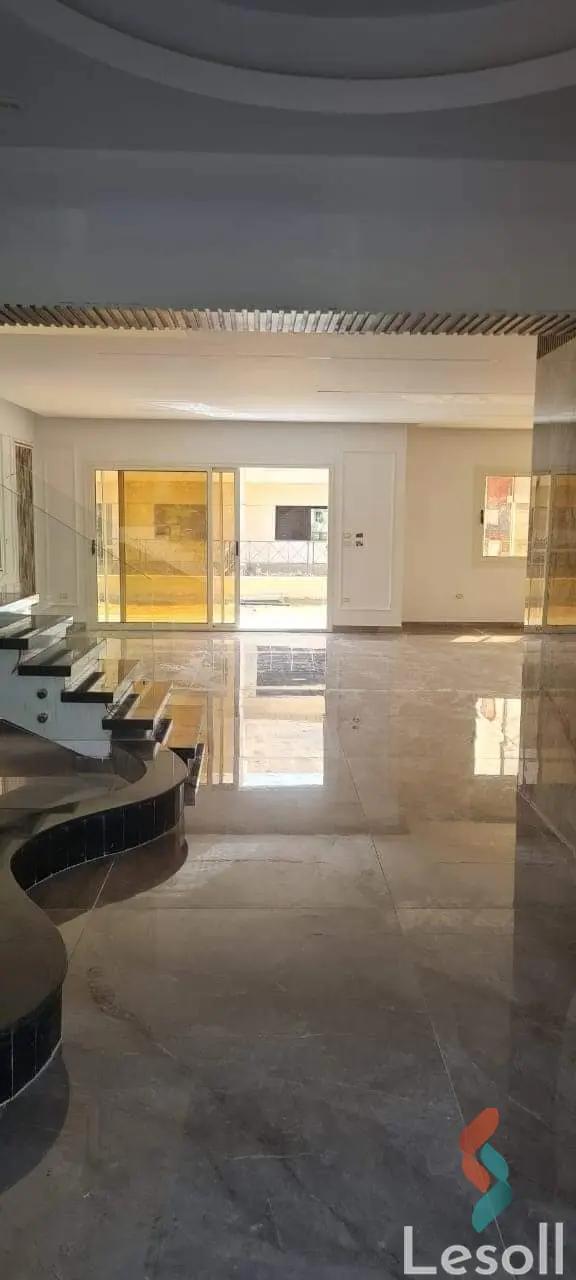 Twin house for sale with an area 500 meters and 5 rooms in Madinty Cairo