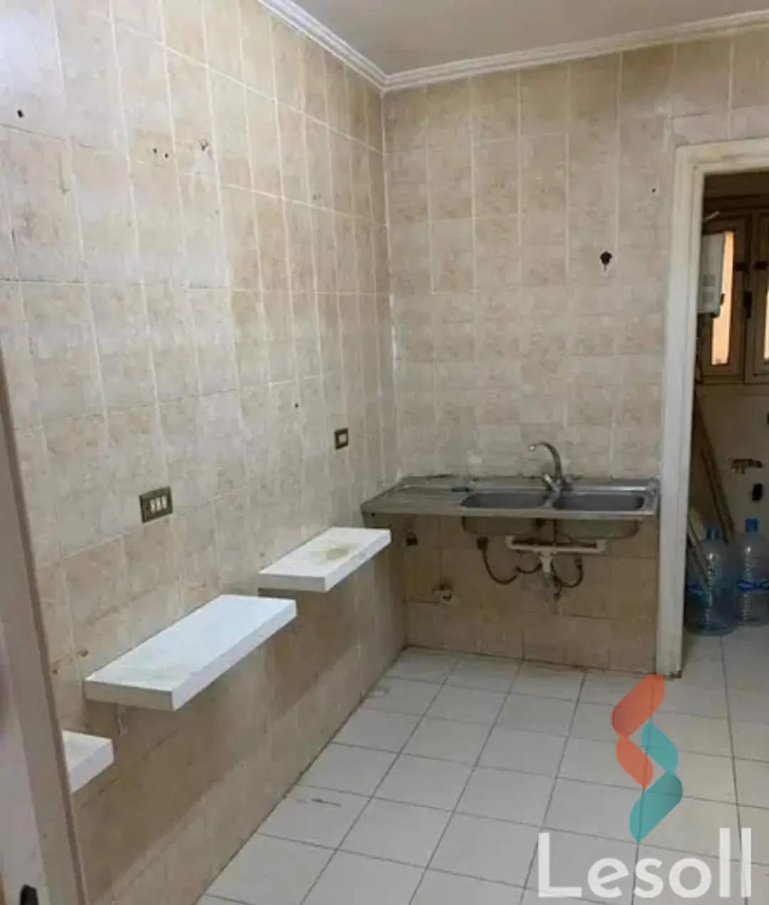 Apartment for yearly rent with an area 130 meters and 2 room in Nasr City Cairo - Image 2