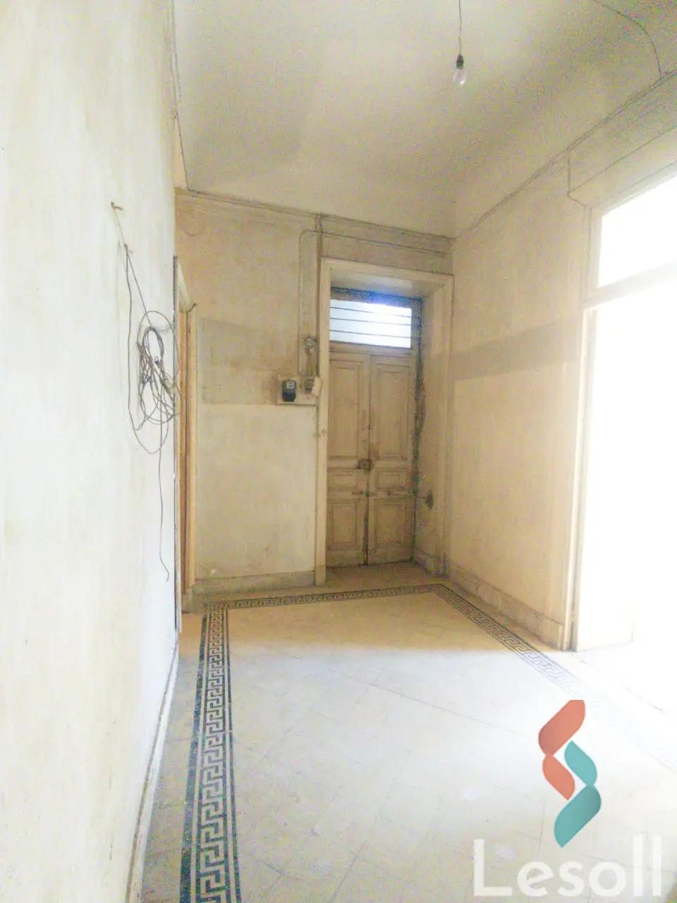 Apartment for sale with an area 100 meters and 3 rooms in Mahta Alraml Alexandria