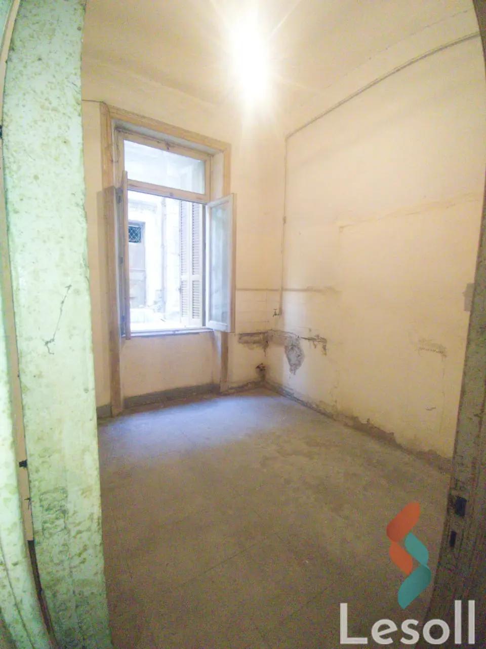 Apartment for sale with an area 100 meters and 3 rooms in Mahta Alraml Alexandria