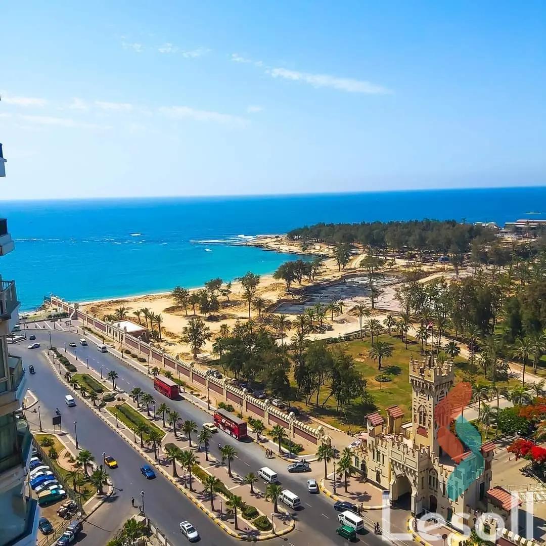 Apartment for sale with an area 165 meters and 3 rooms in El Montaza Alexandria