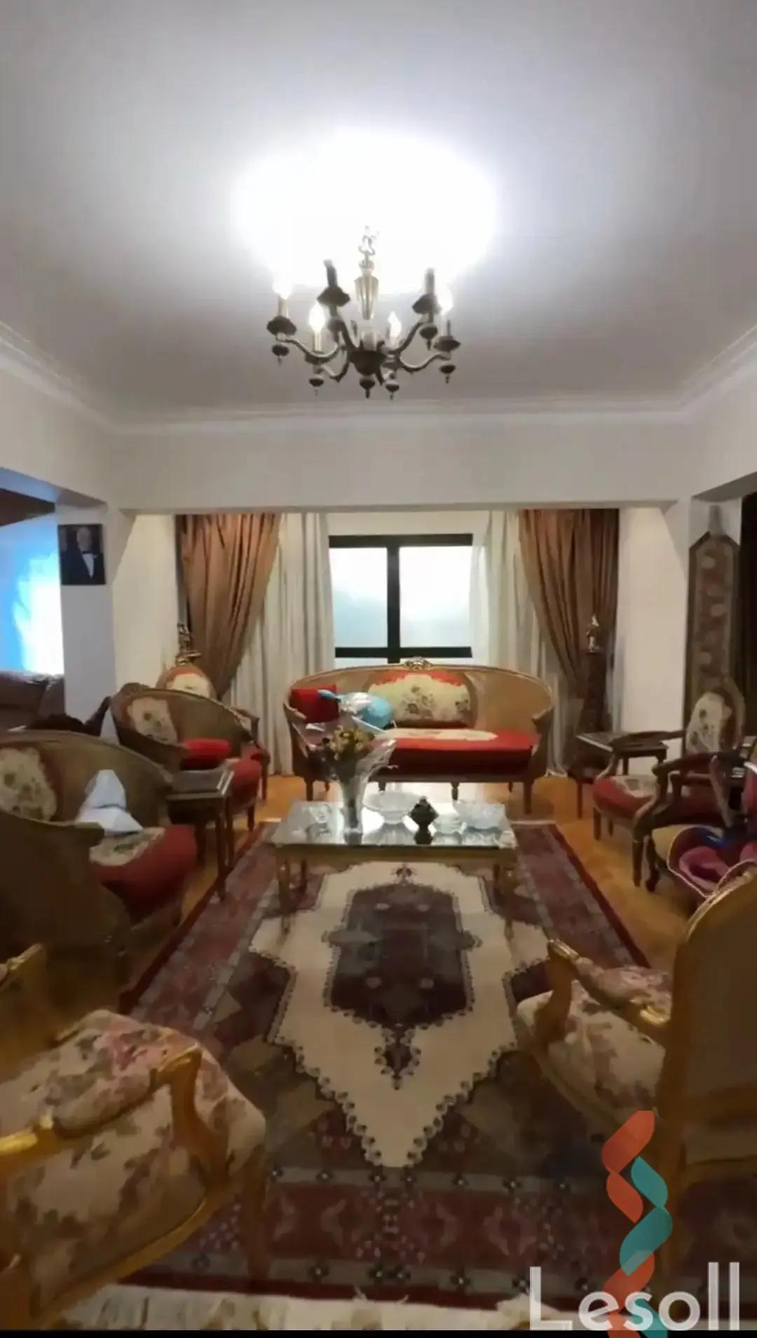 Duplex for sale with an area 250 meters and 4 rooms in Mohandessin Giza