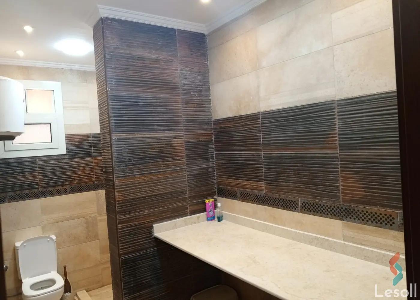 Apartment for sale with an data.area 190 meters and 3 data.rooms in Cheikh Zayed Giza - Image 2