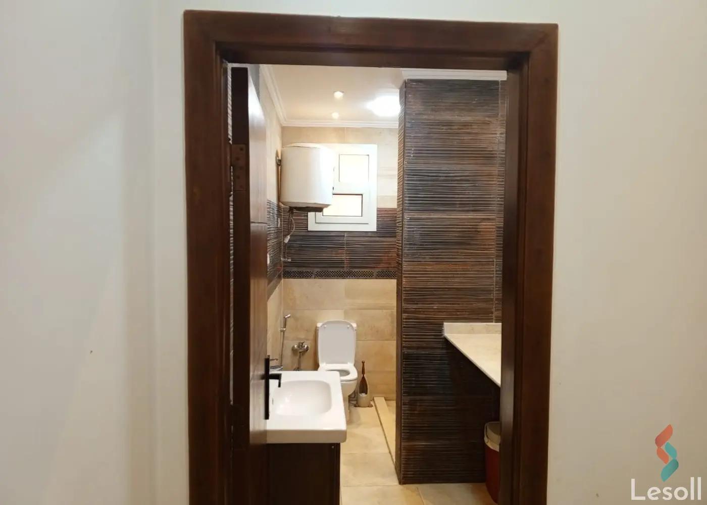 Apartment for sale with an data.area 190 meters and 3 data.rooms in Cheikh Zayed Giza - Image 4