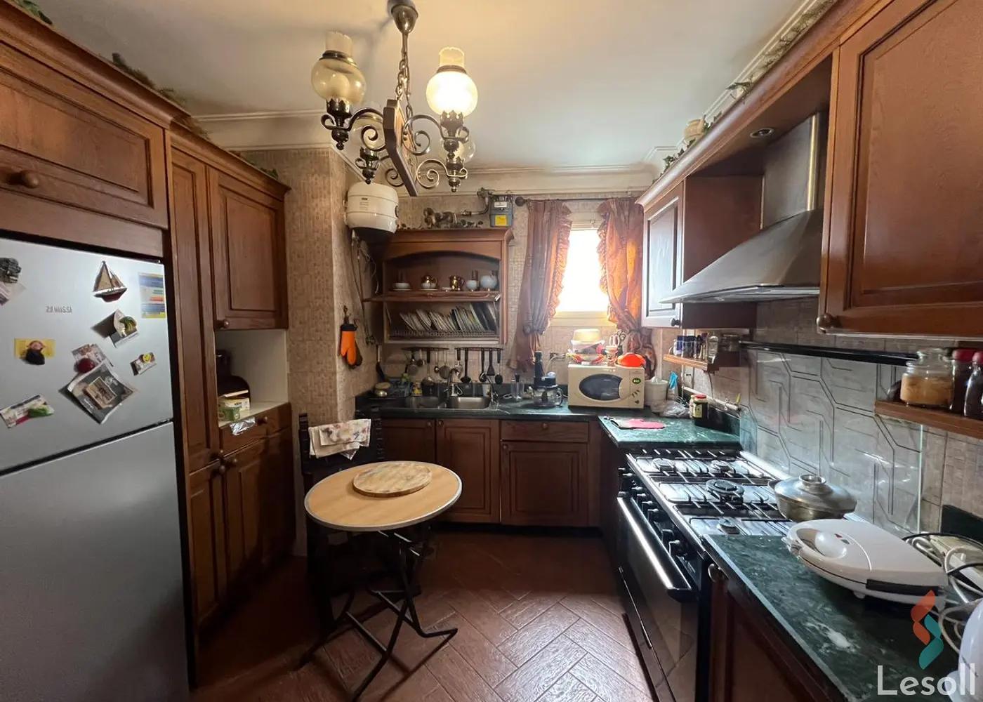 شقة للبيع بمساحة 220 متر و 3 غرف في المعادى القاهرة - صورة 3