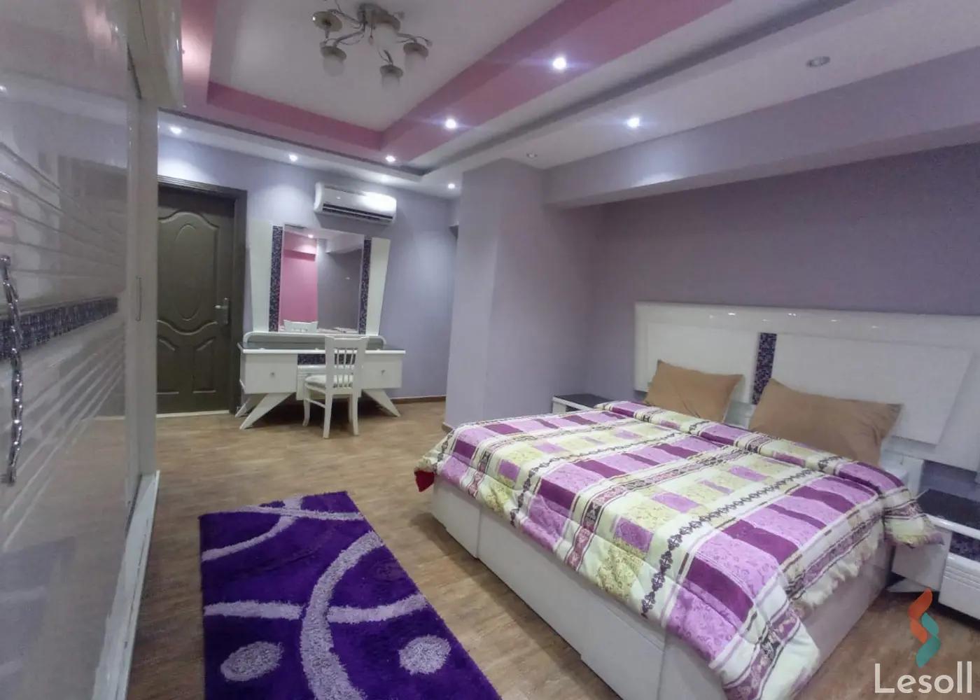 Apartment for daily rent with an data.area 195 meters and 3 rooms in Mohandessin Giza - Image 2