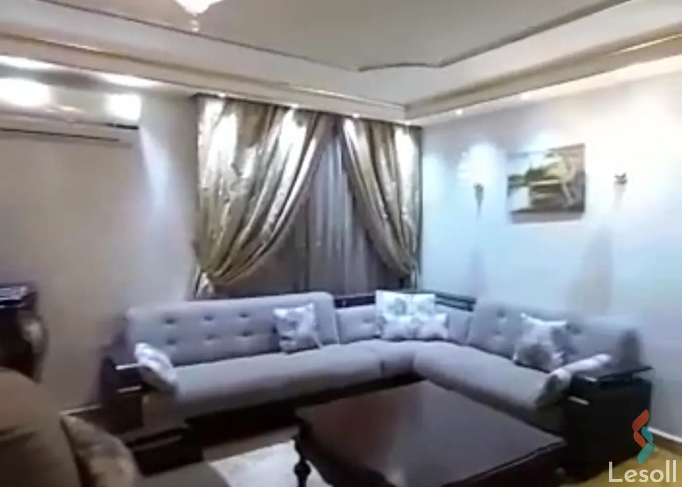 Apartment for monthly rent with an data.area 200 meters and 3 rooms in Mohandessin Giza - Image 2