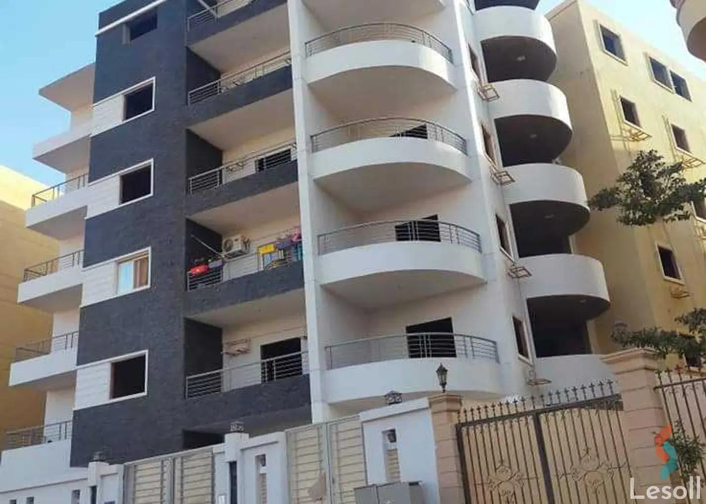 شقة للبيع بمساحة 215 متر و 4 غرف في التجمع الخامس القاهرة شقة للبيع بمساحة 215 متر و 4 غرف في التجمع الخامس القاهرة