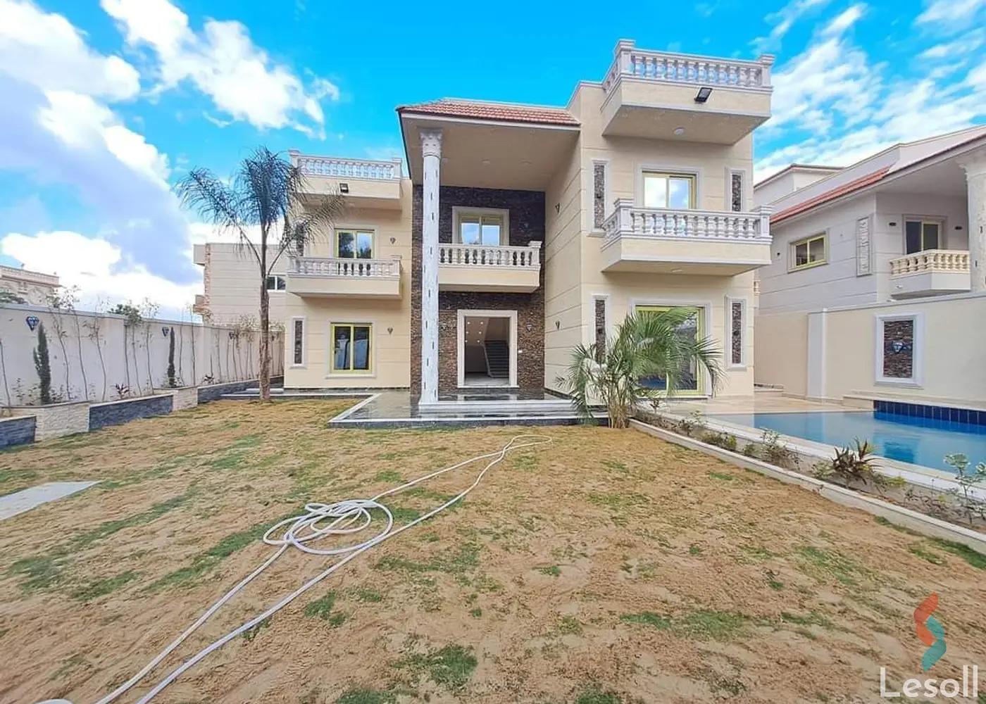 شقة بحديقة للبيع بمساحة 500 متر و 5 غرف في برج العرب الاسكندرية