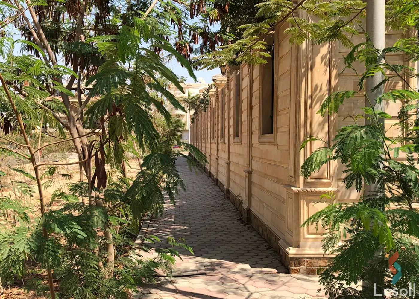 Villa for sale with an data.area 1,600 meters and 12 data.rooms in El Salam Cairo