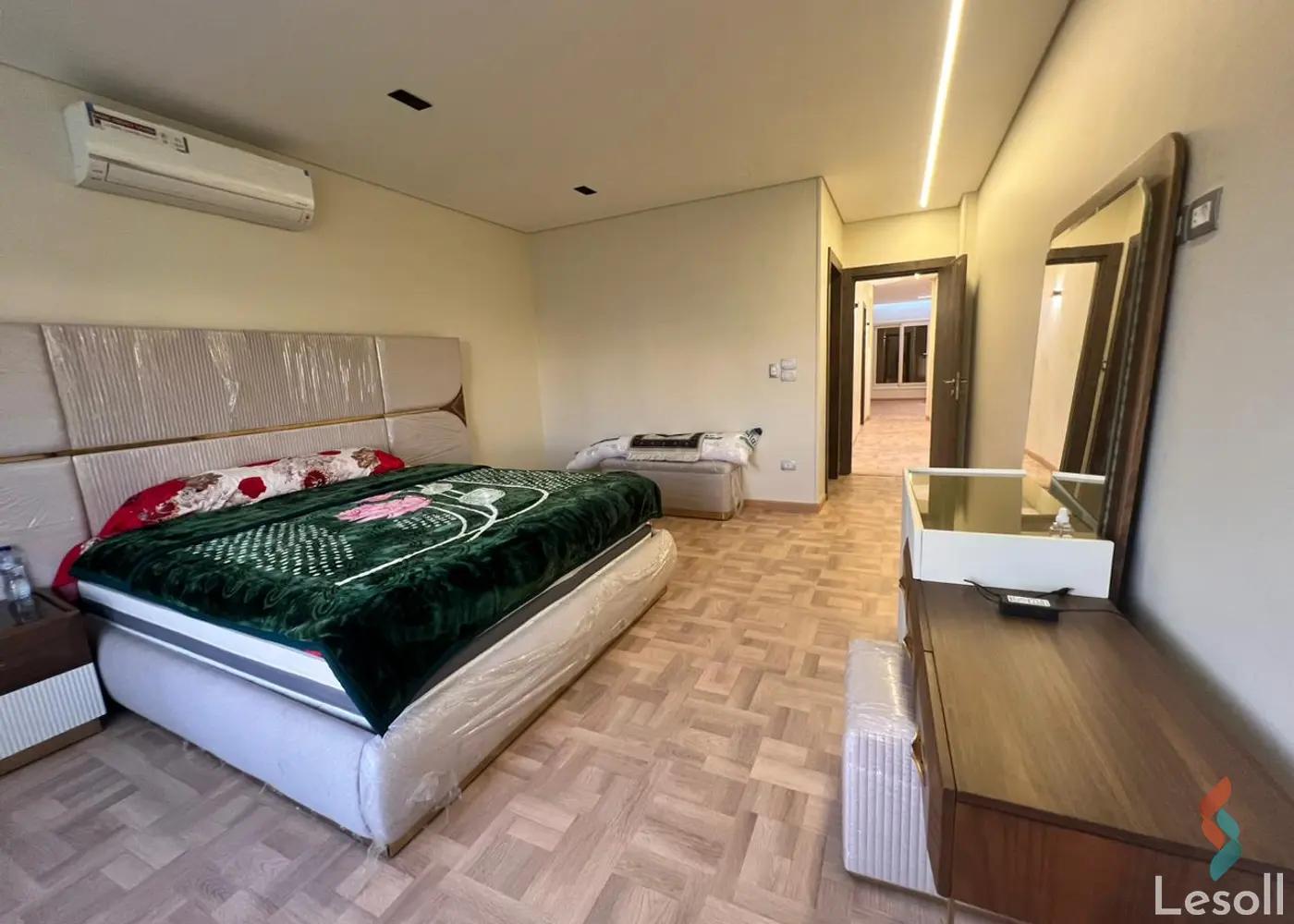 Villa for sale with an data.area 610 meters and 10 data.rooms in Cheikh Zayed Giza